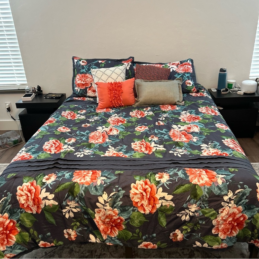 Modern Southern Home Multi Marianne 10 pc Comforter Set Navy, Coral, Blue, Green